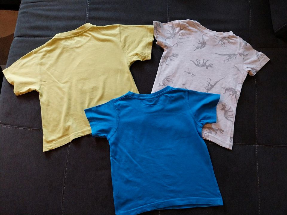 3 T-shirts kurzarm in Nördlingen