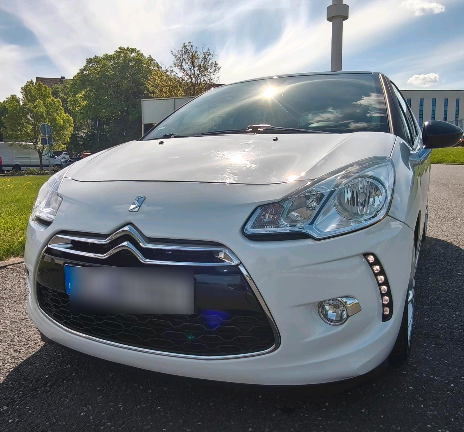 Abbildung des Autos Citroen DS3 Sportchic