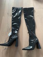 Stiefel schwarz Zara Gr. 39 lack Hessen - Sulzbach Vorschau