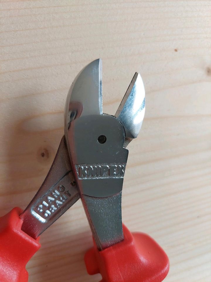 Knipex Zange, Kraftseitenschneider, Seitenschneider in Erlensee