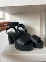 H&M Schuhe Plateau High Heels schwarz für festlichen Anlass Duisburg - Walsum Vorschau