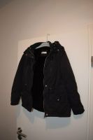 Kinderjacke Jacke mit Kapuze 140 Top H&M schwarz Niedersachsen - Göttingen Vorschau