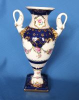 Kämmer. Porzellan. Amphora. Vase mit  Schwanen Henkel Berlin - Marzahn Vorschau