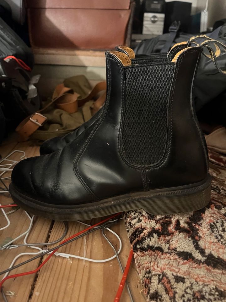 Dr. Martens schwarz in Berlin