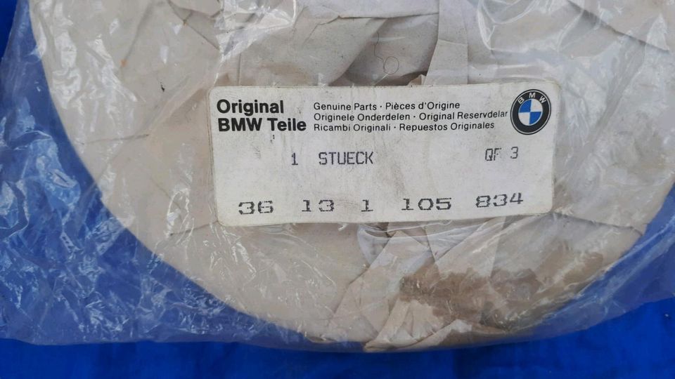 BMW/4 NOS Chrom Raddeckel/E3-2500-3.3/E9-2000-3.2Coupe/E12-5er in Berlin