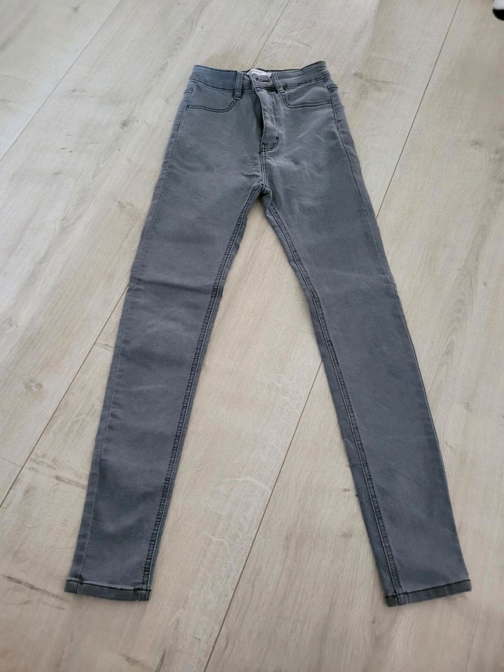 Jeans, Pull & Bear, skinny High waist, Größe 34 in Bad Fallingbostel