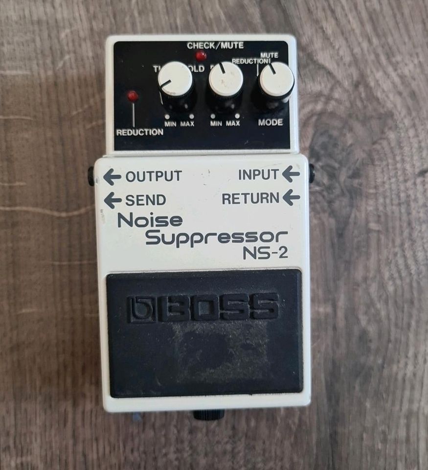 Boss NS-2 Noise Suppressor Effektpedal E-Gitarre in Ulm