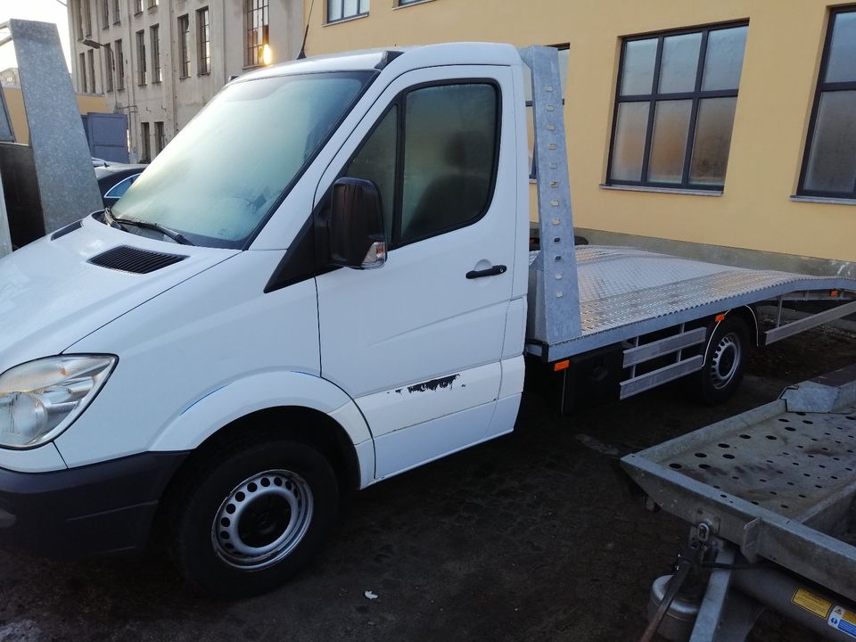 3,5to KFZ Autotransporter Mieten Sprinter Abschleppwagen Auto in Pulsnitz