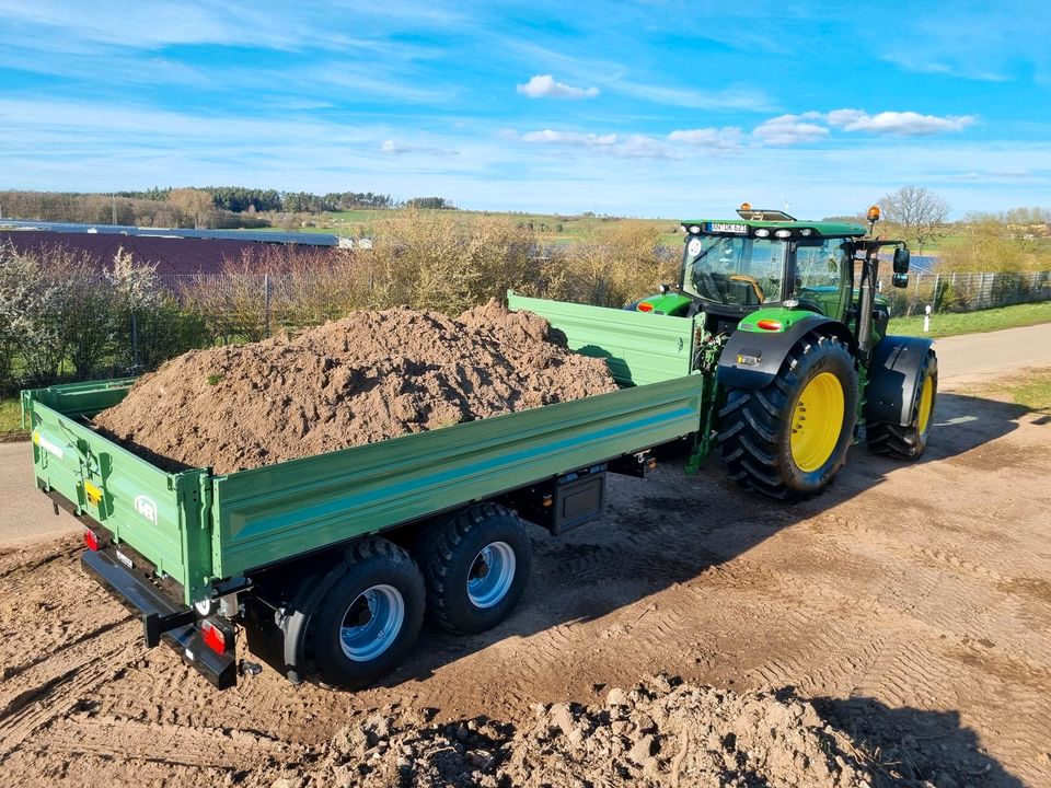 Erdarbeiten, Erdbau, Transport von Schüttgüttern in Leutershausen