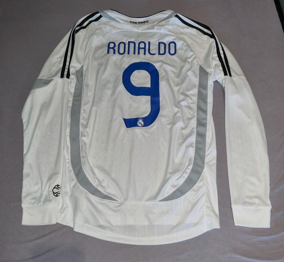 Adidas Real Madrid home Trikot 2006/07 weiß Ronaldo 9 Gr m in Waidhofen