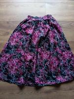 Handmade Taillenrock schwarz rot wadenlang Gr. 36 Sweat Hessen - Feldatal Vorschau