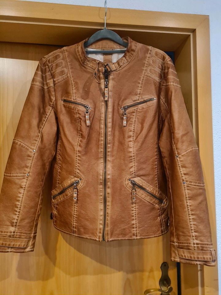 Kunst Leder Jacke in Sassenburg