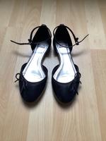 Esprit Ballerina Riemchenschuhe Schleife dunkelblau Gr. 37 Baden-Württemberg - Metzingen Vorschau