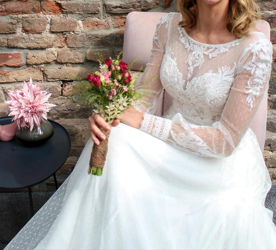 Brautkleid Hochzeitskleid White One Vintage Boho Gr. 36 / 38 in Niederkassel