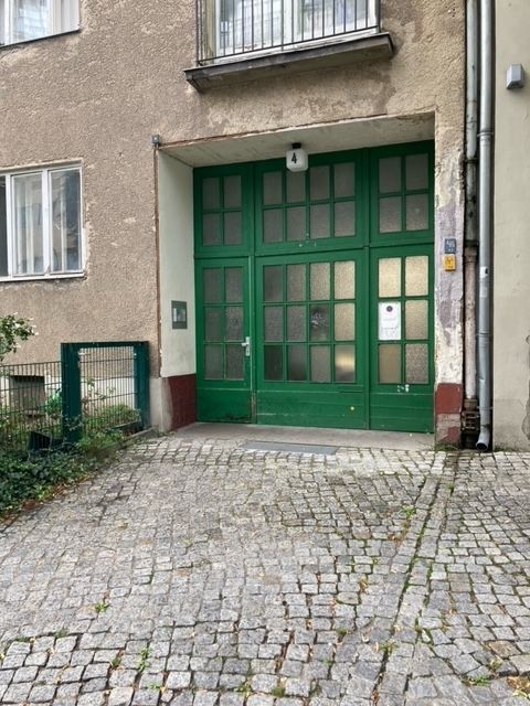 Wohnung im ruhigen Hinterhaus nahe Landwehrkanal in Berlin