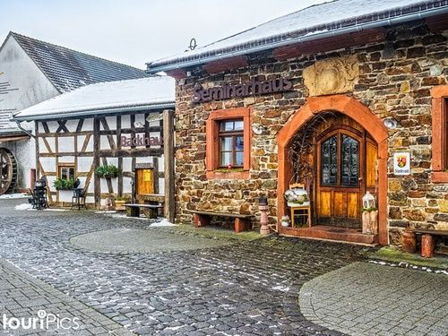 Reise Gutschein – Suite Urlaub 4 Tage Eifel | touriDat in Schmallenberg