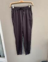 Lockere Hose in Graubraun von Eight2Nine, Größe S Bremen - Neustadt Vorschau