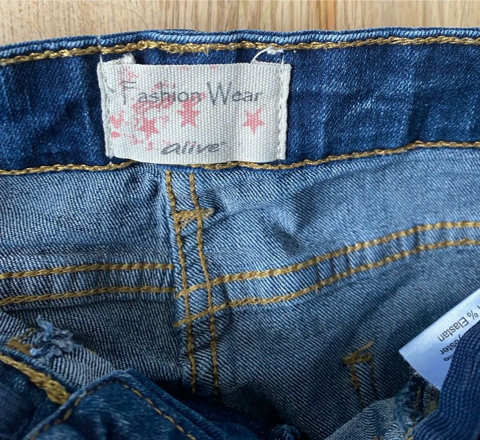 Schöne Mädchenjeans in sehr gutem Zustand in Schwabmünchen