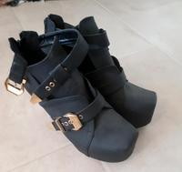 High heels mit Schnallen, Gold, Gr. 38 Niedersachsen - Apen Vorschau
