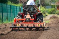 Gartenfräsen, Umgraben, Rasenneuansaat, Rasenbaumaschine Sachsen - Wülknitz Vorschau