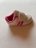 New born Baby Sneakers Sportschuhe Adidas weiß rosa Mädchen 17 Hessen - Offenbach Vorschau