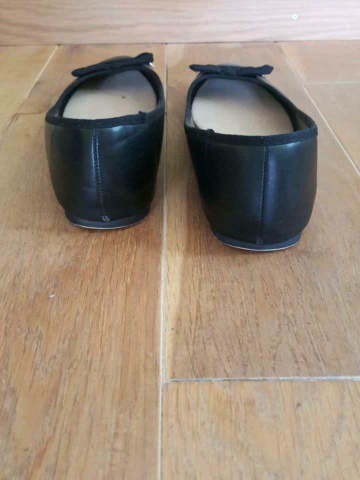 Sfera Ballerinas gr 36 schwarz in Wöllstadt