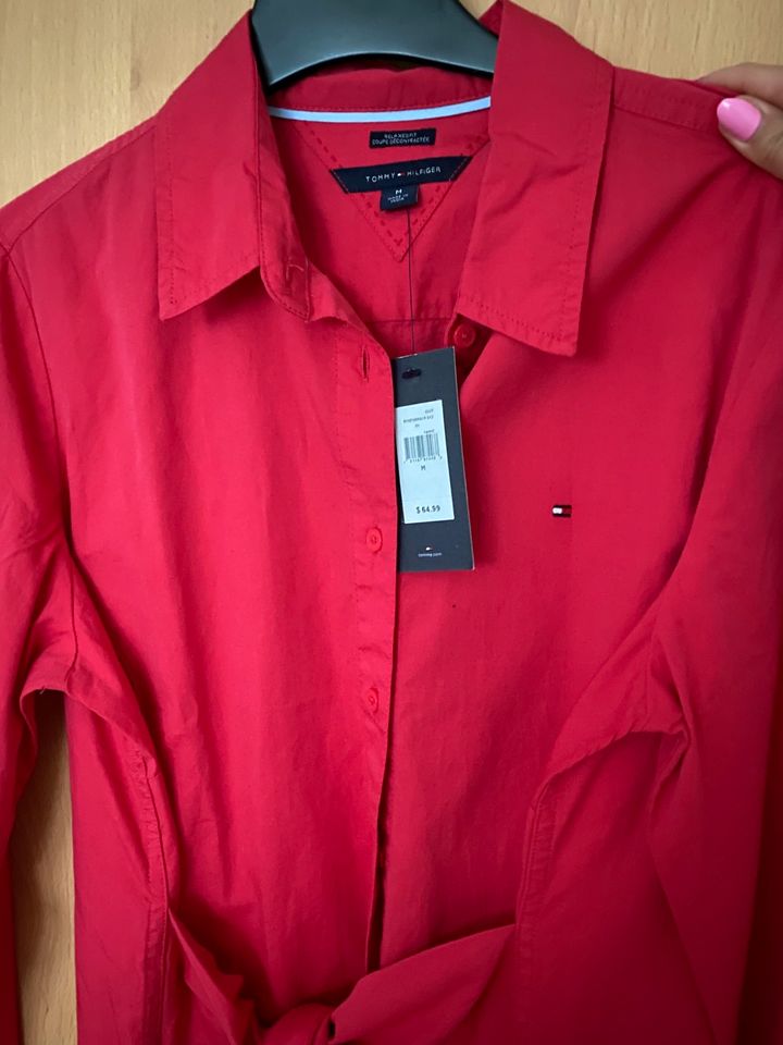 Tommy Hilfiger Bluse mit Bindegürtel / S / Neu! in Bremen