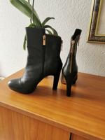 Bronx elegante Stiefelette Leder Gr.39 schwarz wie neu Brandenburg - Falkensee Vorschau