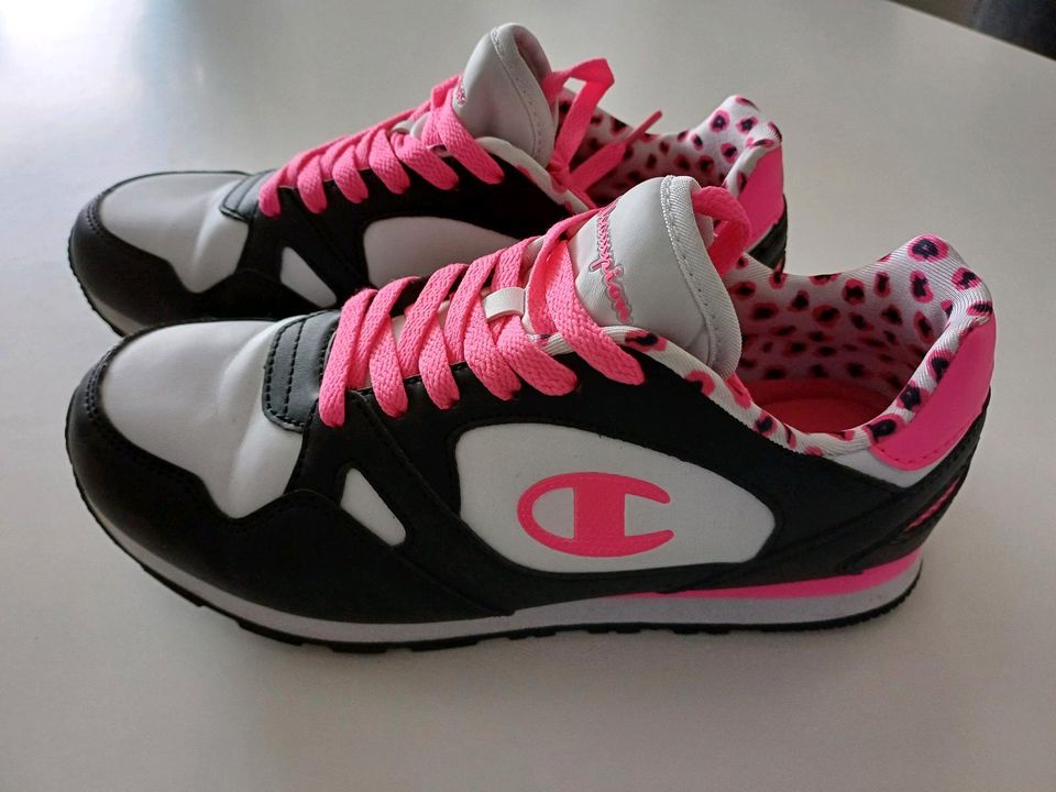 Wie Neu Champion Turn Sport Schuhe Sneakers Gr38 pink in Hannover