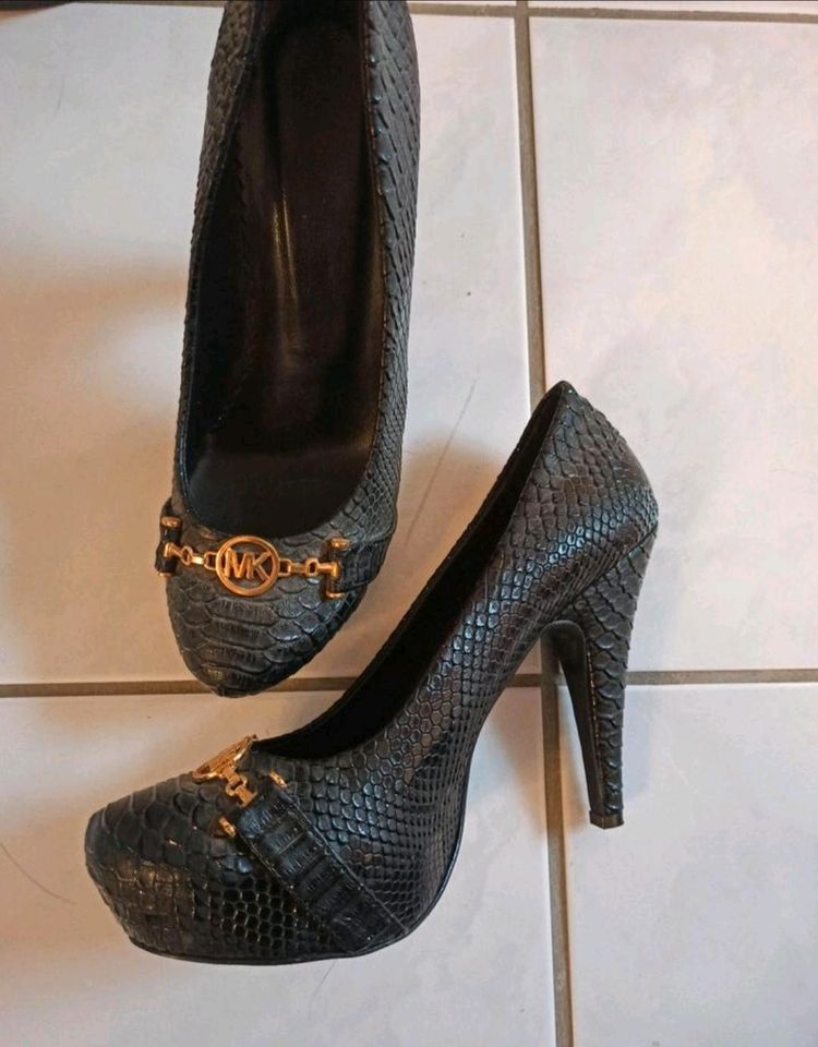 Verschiedene High Heels Pumps Schuhe Absatz Keilabsatz in Aschaffenburg