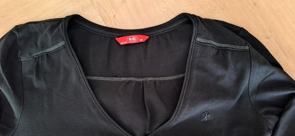 EDC Shirt Damen Langarm Größe M schwarz mit Ziernähten in Edewecht