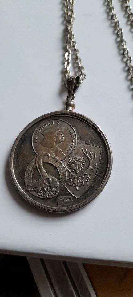 Jagd Medaille Tirol  Münze  eingefasst mit Kette in Ehningen