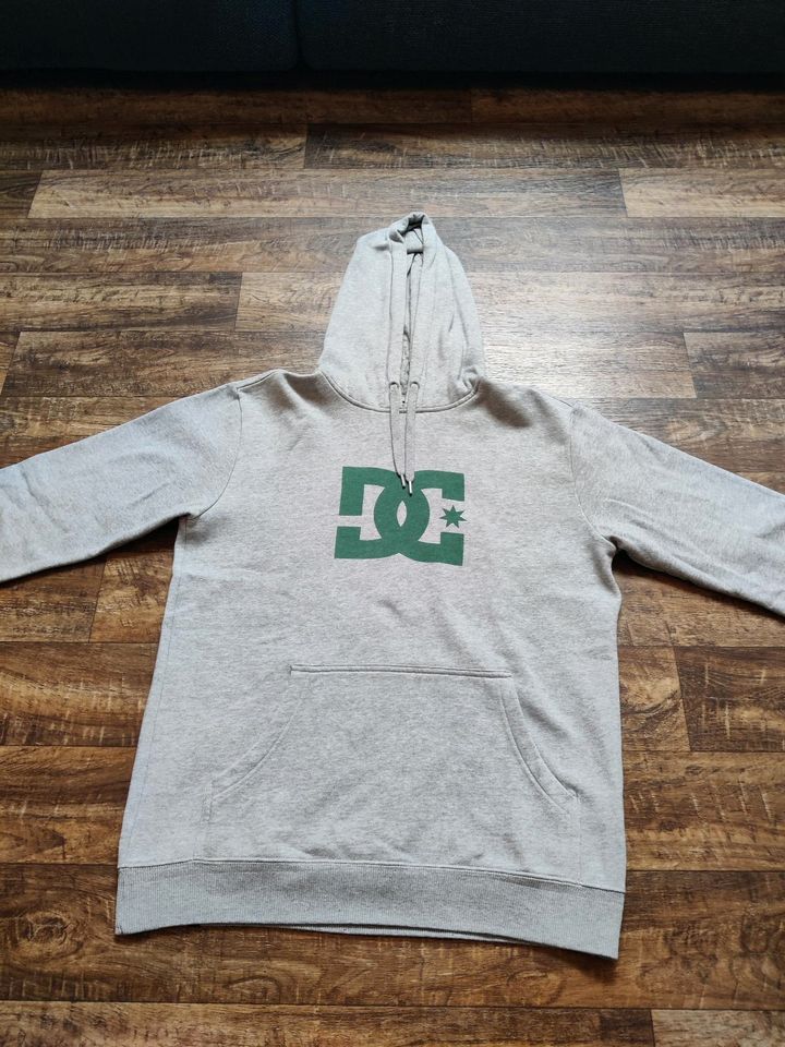 DC Shoe Co USA Kapuzenpullover Sweater Gr. L Hoodie in Karlskron