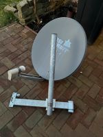 Satellitenschüssel mit Sparrenhalter Niedersachsen - Barßel Vorschau
