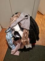 Viele Klamotten Rock Kleid bluse Tasche top Hemd hm shein Bremen - Neustadt Vorschau