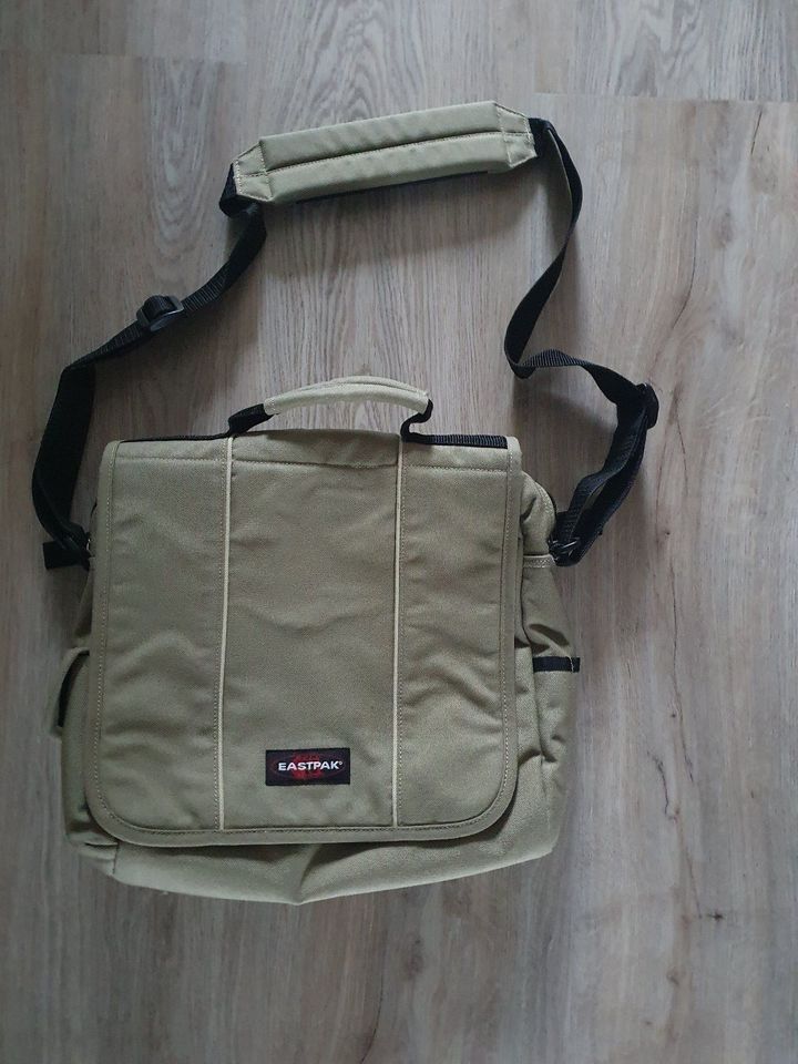 Eastpak Tasche in Stade