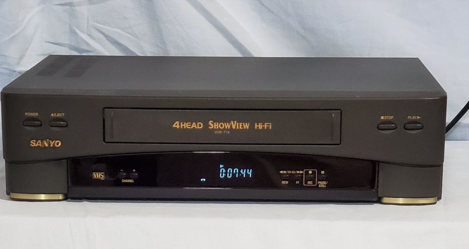 SANYO VHR-774G Hi-Fi Video Cassette Recorder in Dresden