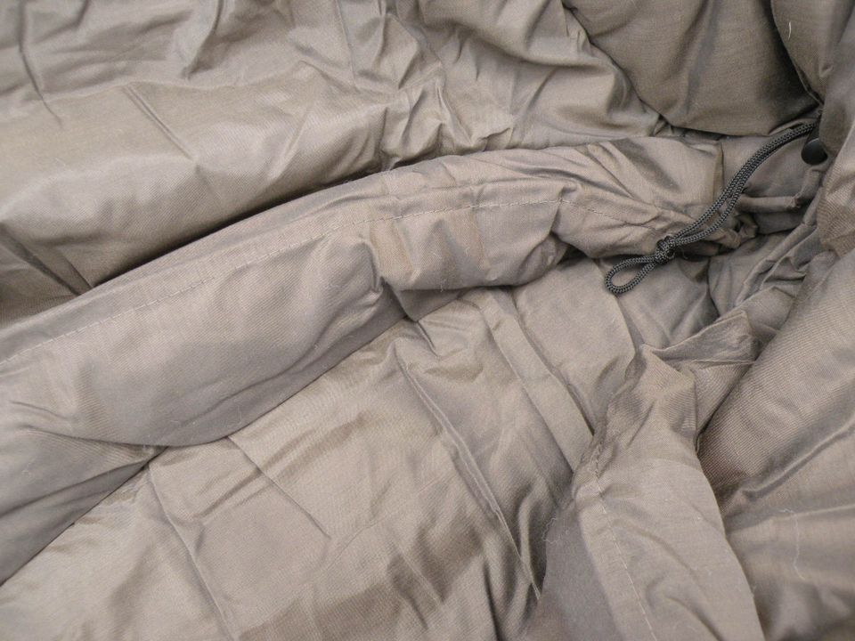 Armee Schlafsack, Mumie, Zweilagig , Extra Warm, Neu in Handewitt