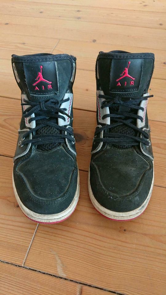 Nike Jordan 1 Flight 2 GG, schwarz, Gr. 36,5, Basketballschuh in Norderstedt