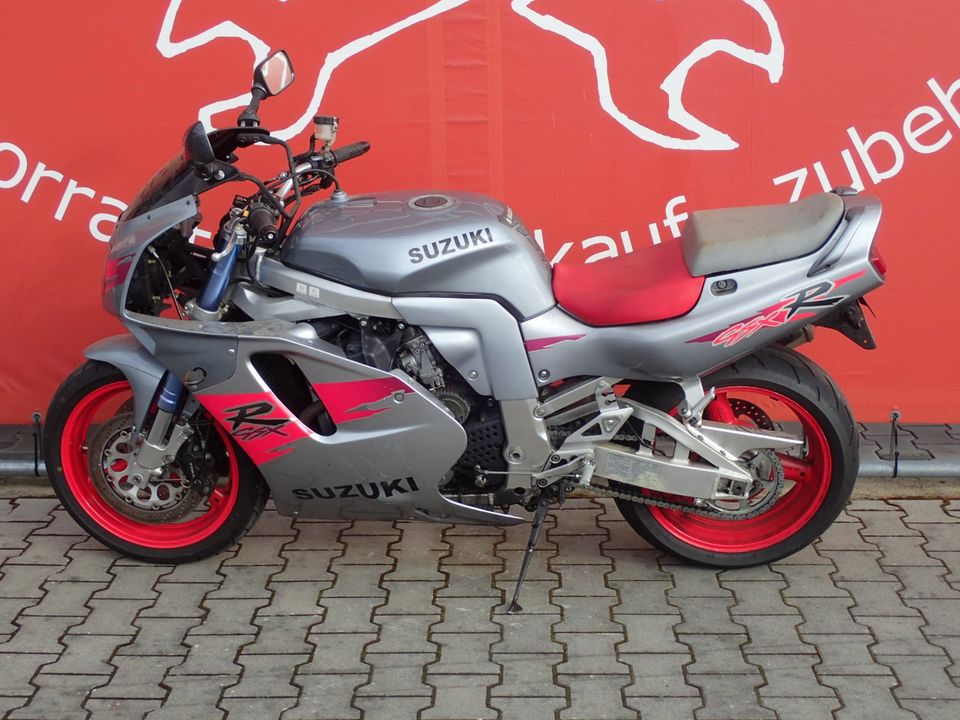 Suzuki GSX-R 750W 2 Hand  SB Umbau in Mantel