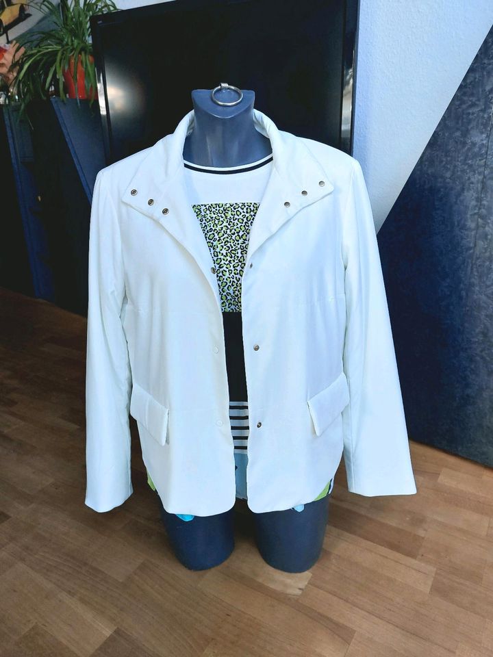 MARC CAIN Trendy Jacke Übergang in ecru, N4*40, 1x getr., wNEU in Erkrath