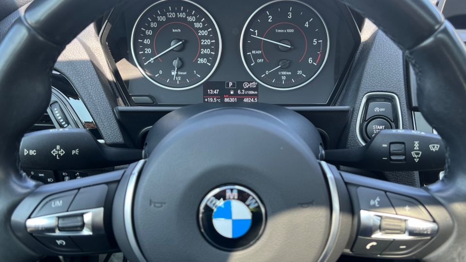 BMW 118d *MPAKET*1HAND*AUTOMATIK*SCHIEBEDACH*RFK*ALCANTARA in Herford