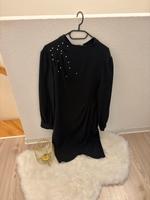Damen Kleid mit Perlen Neu Orsay 40 schwarz Midikleid Bayern - Hösbach Vorschau