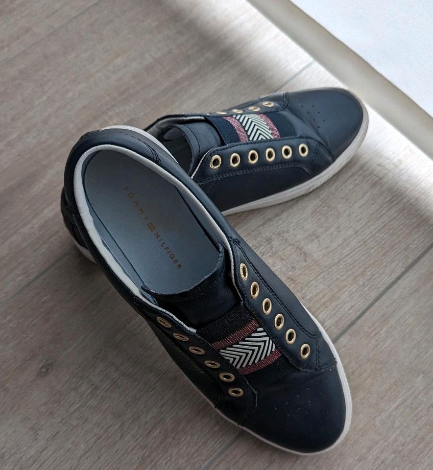 Tommy Hilfiger Sneaker, 39, dunkelblau, Leder in Sinzig