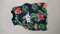 schwarzes Top mit Blumenprint Gr. 34/36 Sachsen - Burgstädt Vorschau