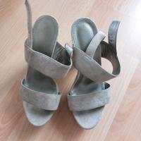 Craceland Absatz Sandalen gr.36 Brandenburg - Zossen Vorschau