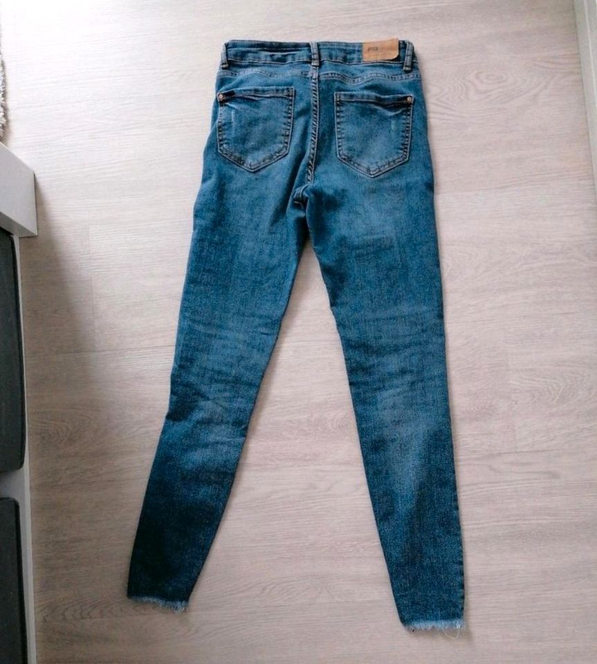 Damen Jeans Gr. 36 S blau in Emmendingen