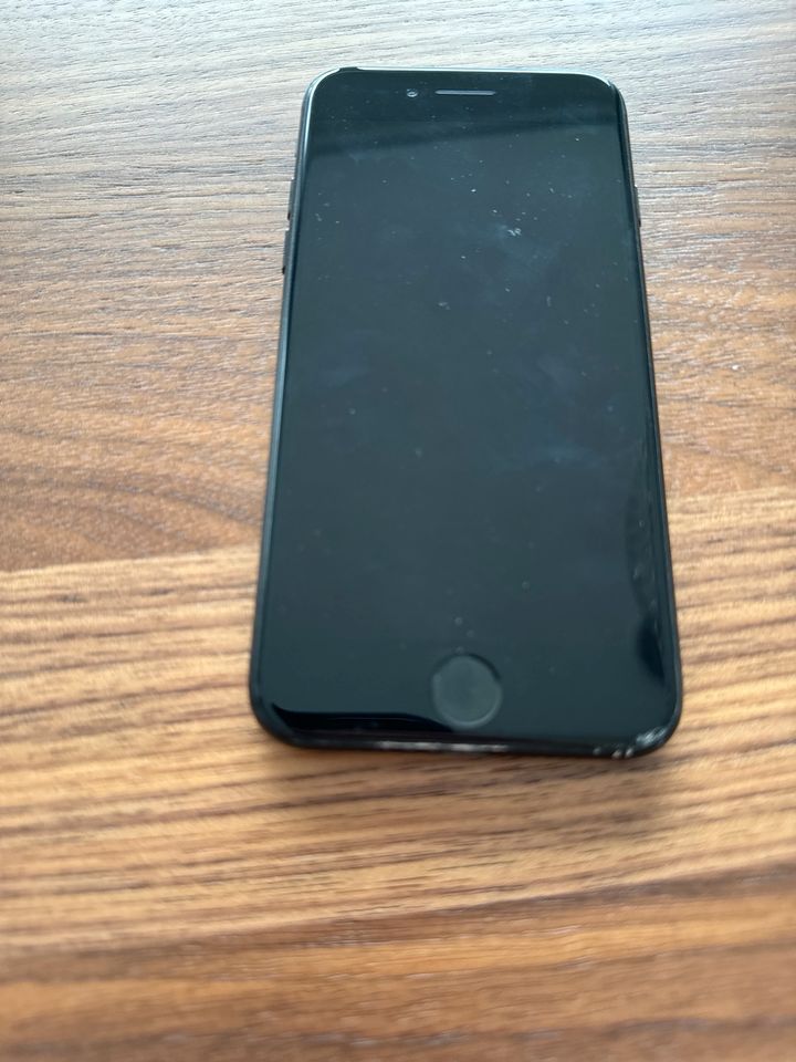 Apple iPhone 7, 128 gb, schwarz mit Originalverpack./Zubehör!TOP! in Jettingen