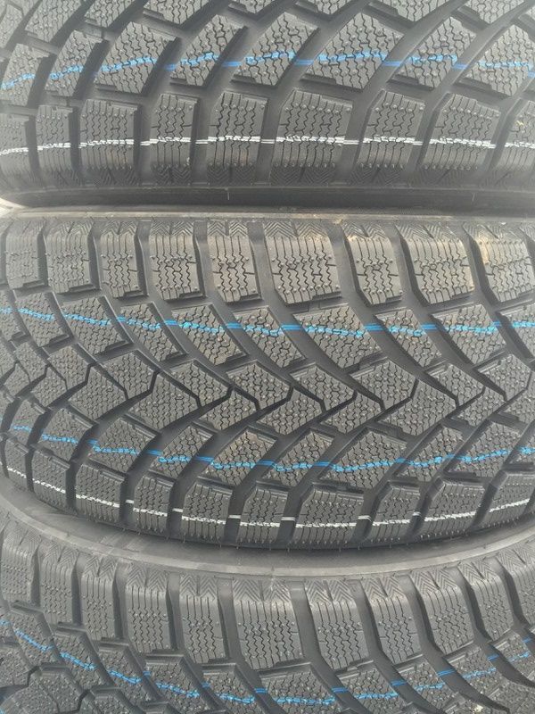 WINTERREIFEN 185/65 R15 88T m+s NEU REIFEN Budget WINTER in Hennef (Sieg)