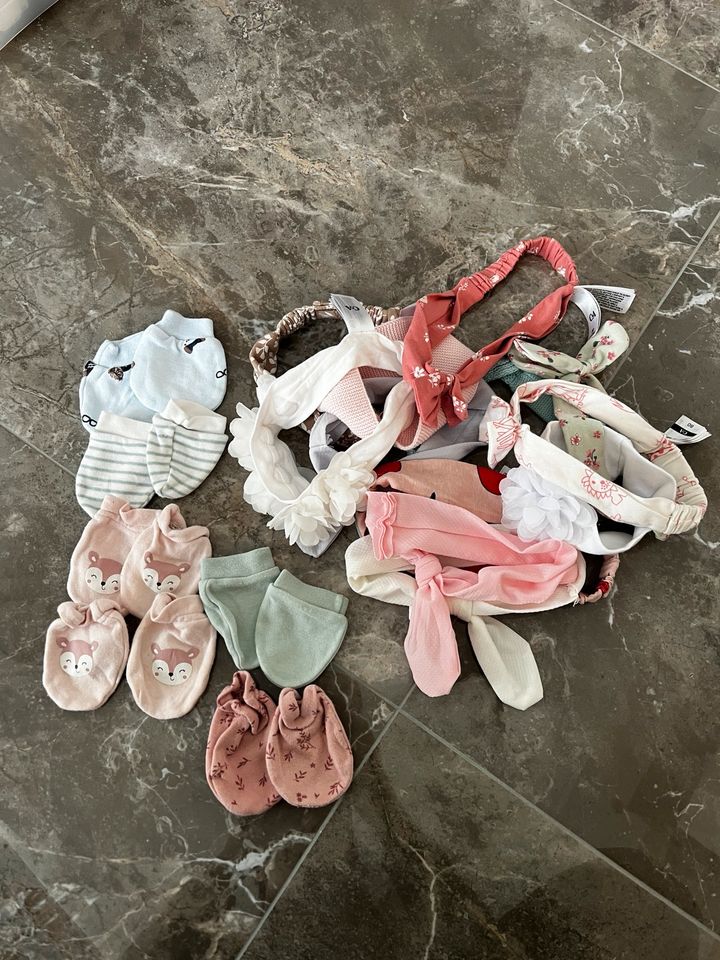 Kinderkleidung Babykleidung 500+ Teile; Set; Baby Kinder Kleidung in Unna